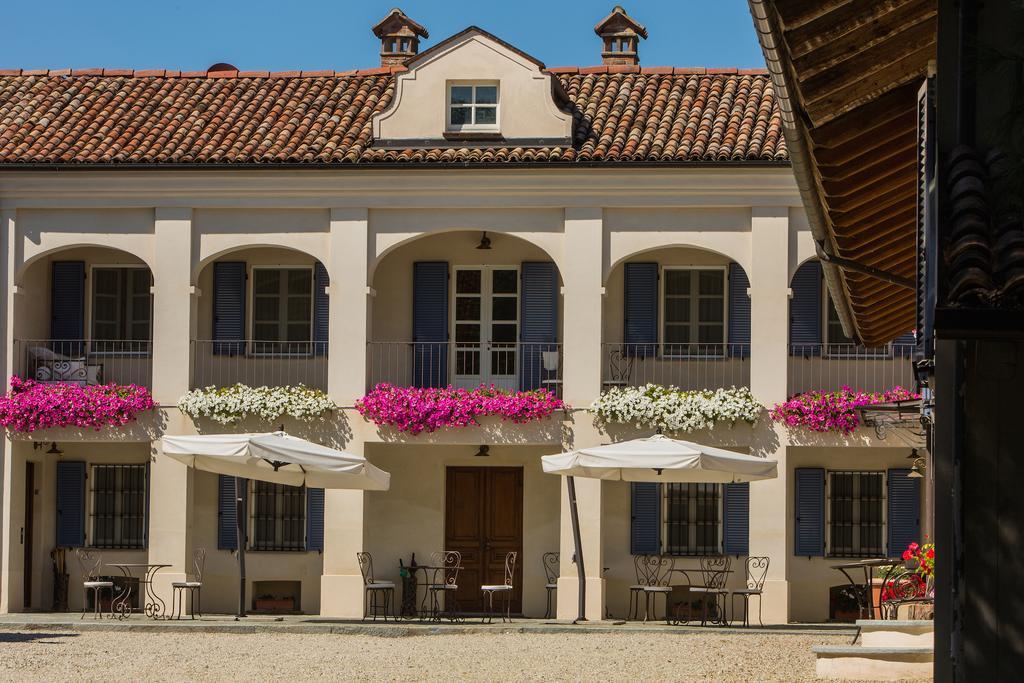 Marcarini Agriturismo Neviglie Eksteriør billede
